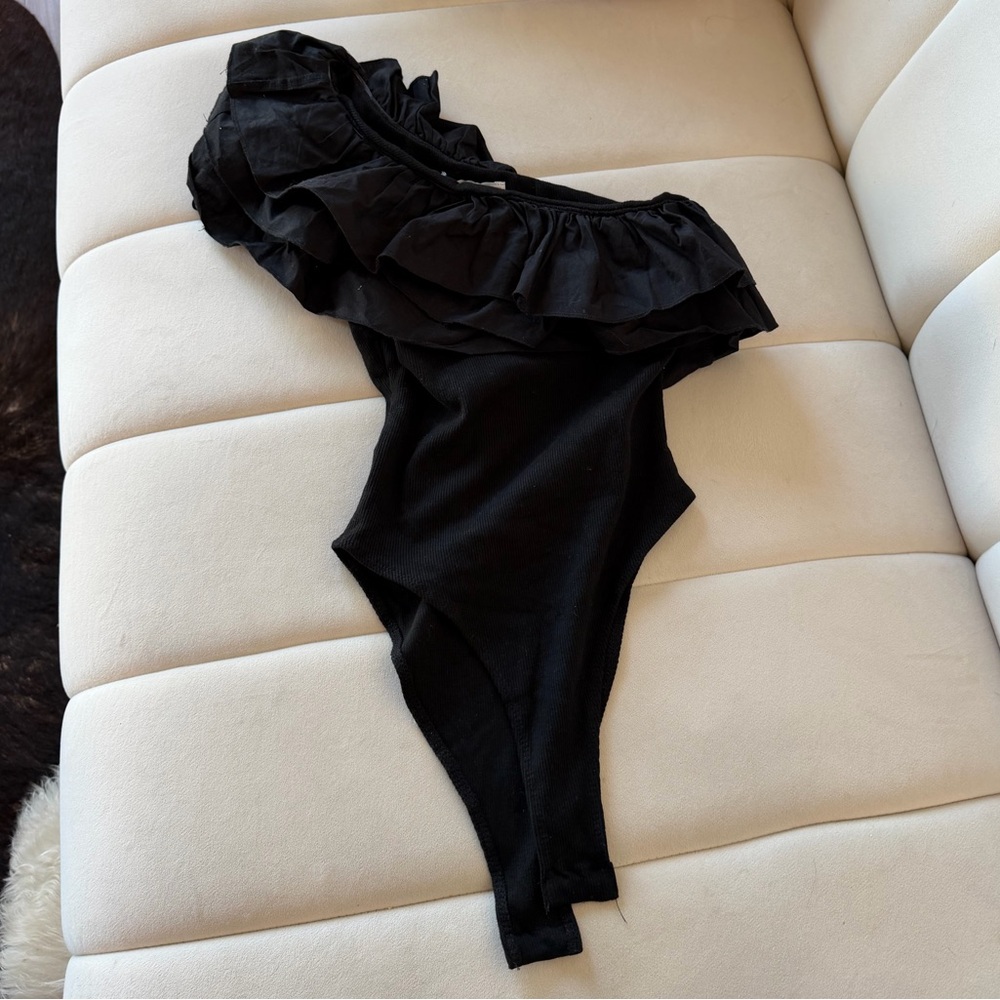 Zara Black Ruffled Ribbed Bodysuit Size Small - Picture 2 of 7